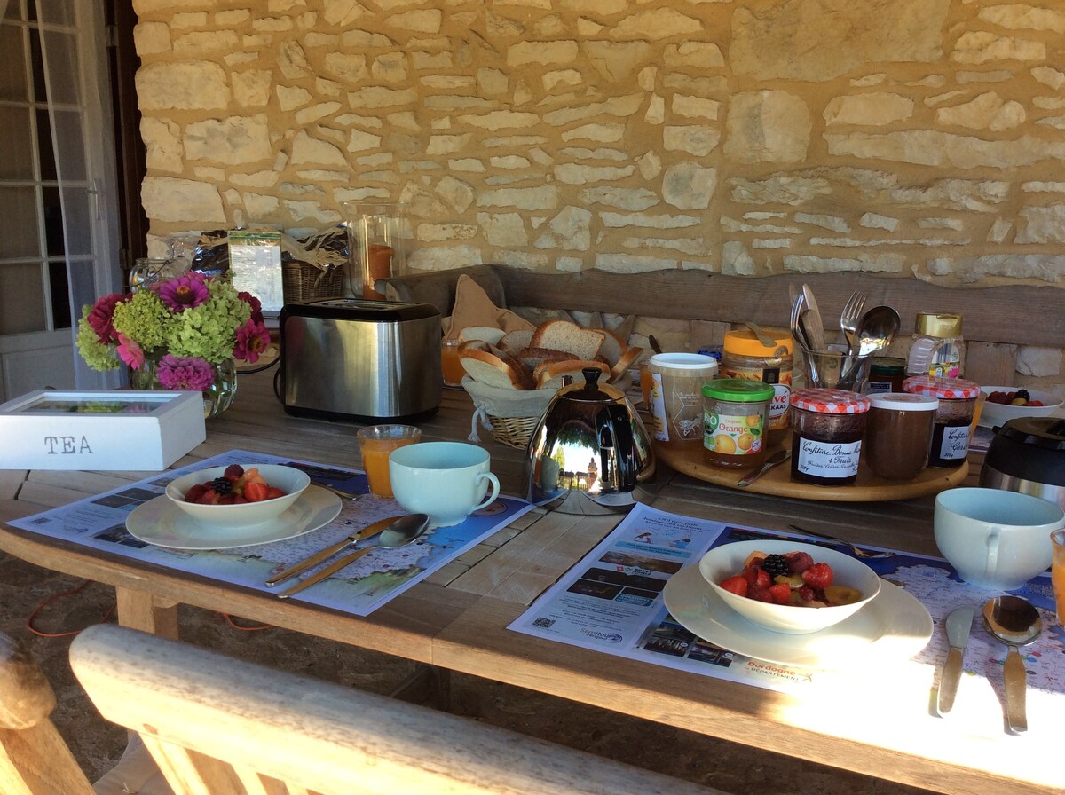 Bed and Breakfast met zwembad - Dordogne/Perigord