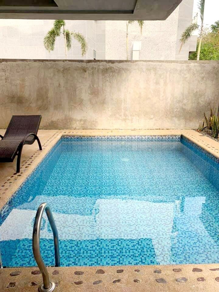 Minimalist, Modern, Cozy 5br Pool Villa in ClarkH