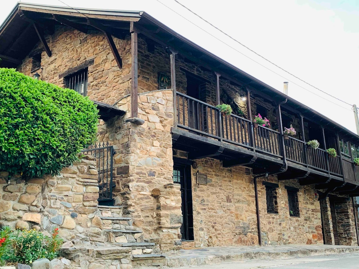 Casa de la Vila, El Bierzo. Camino de Santiago