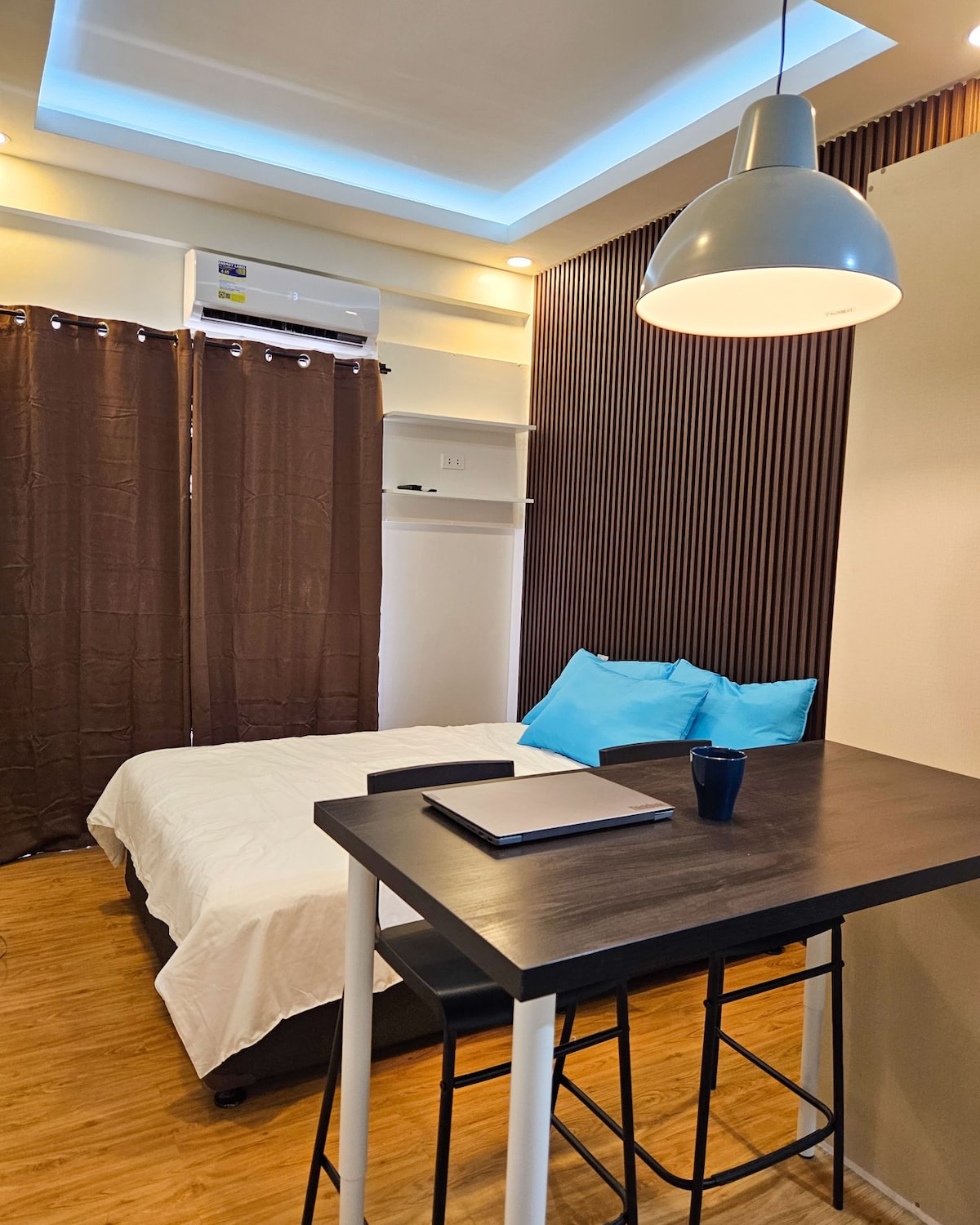 Comfy Condo in Valenzuela