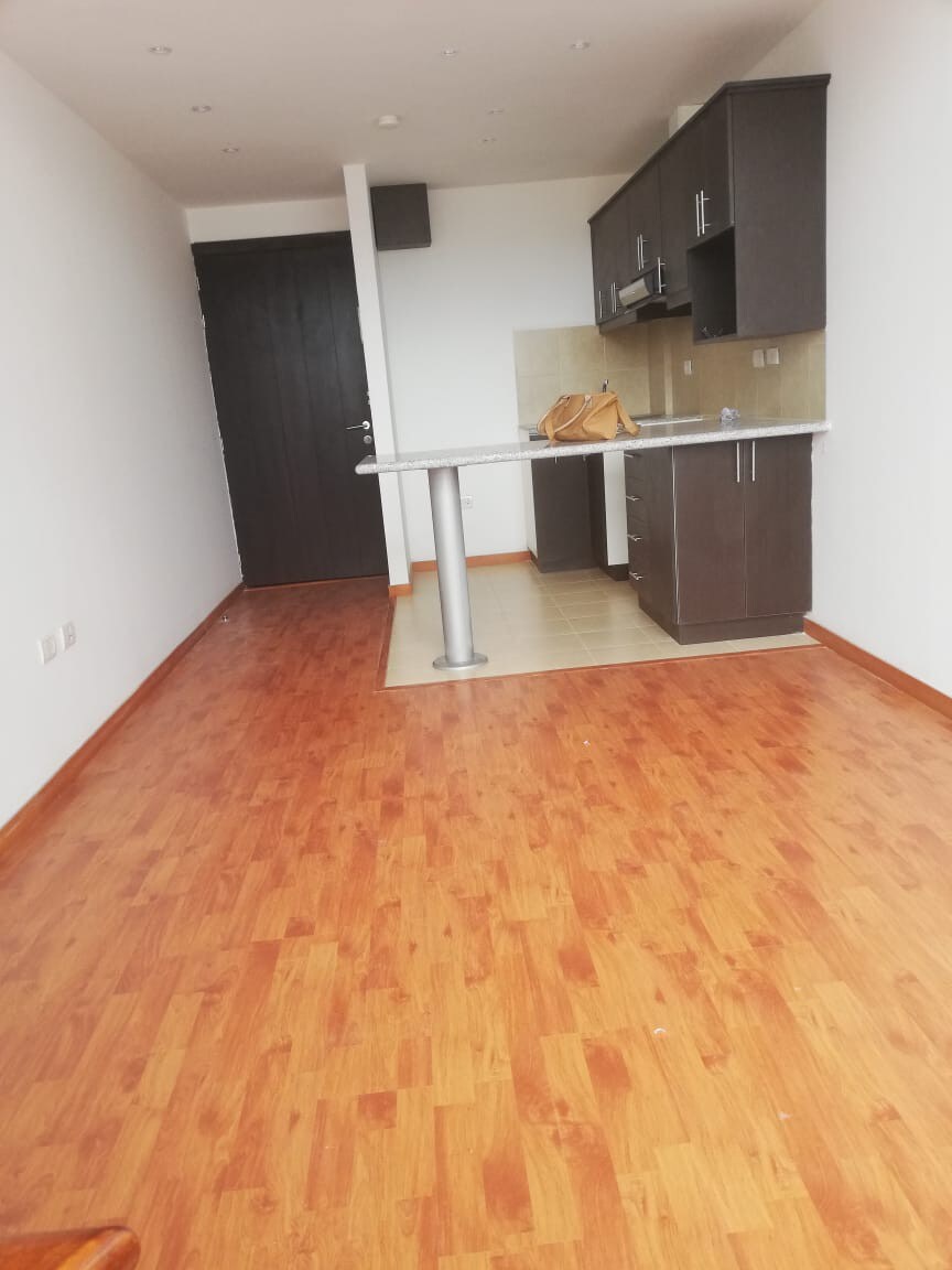 Arriendo departamento duplex en Cuenca