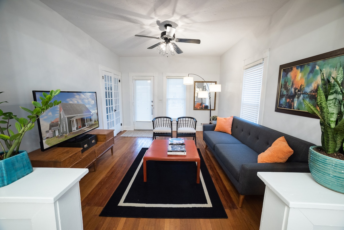 Mid-Century Modern Cottage in Downtown Tipp City