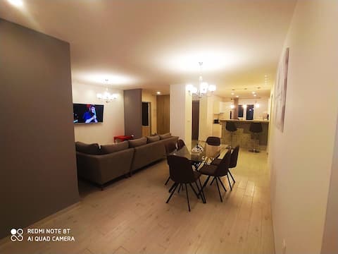 Superbe appartement avec parking gratuit sur place