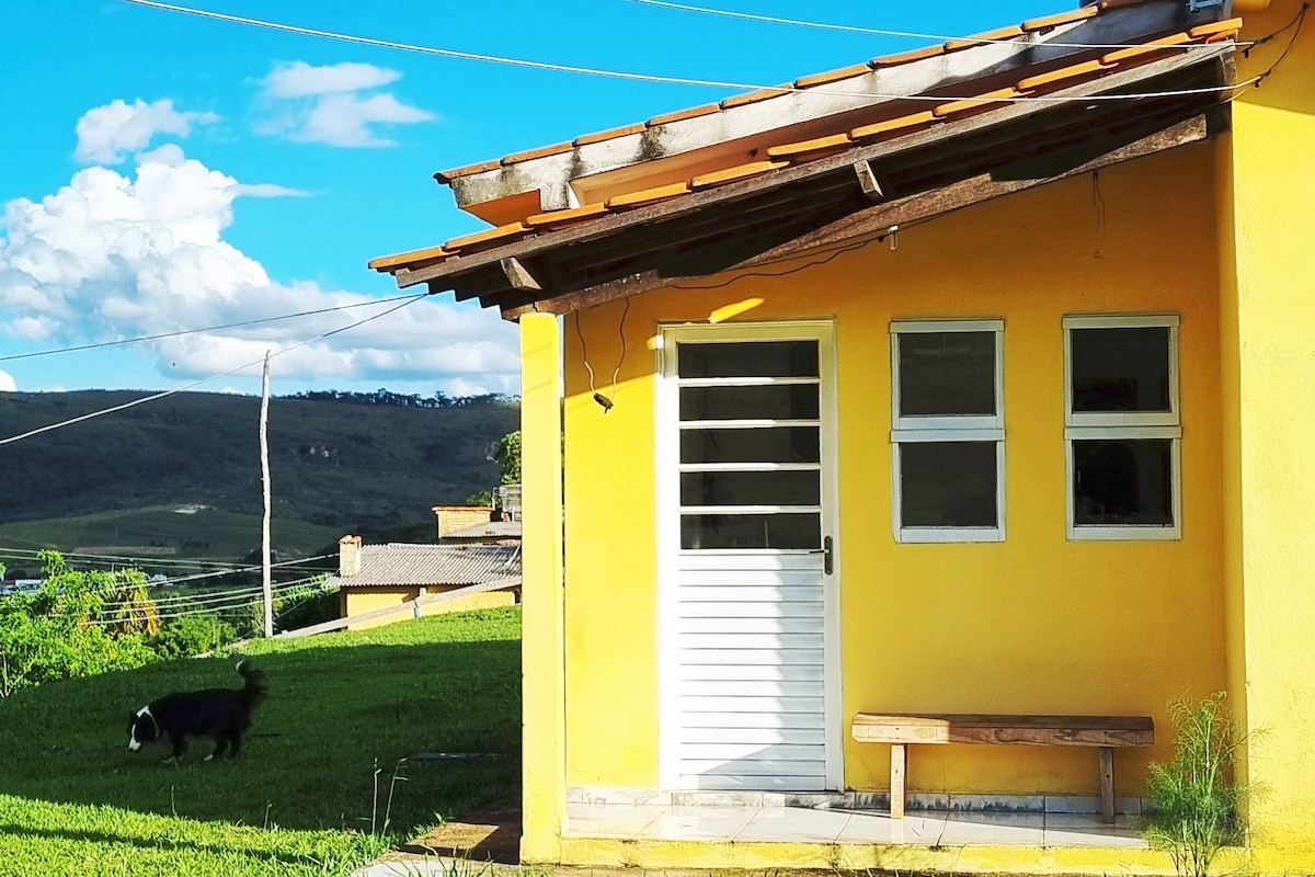 Casa 1 no Sítio a 3 km da cachoeira do Sobradinho.