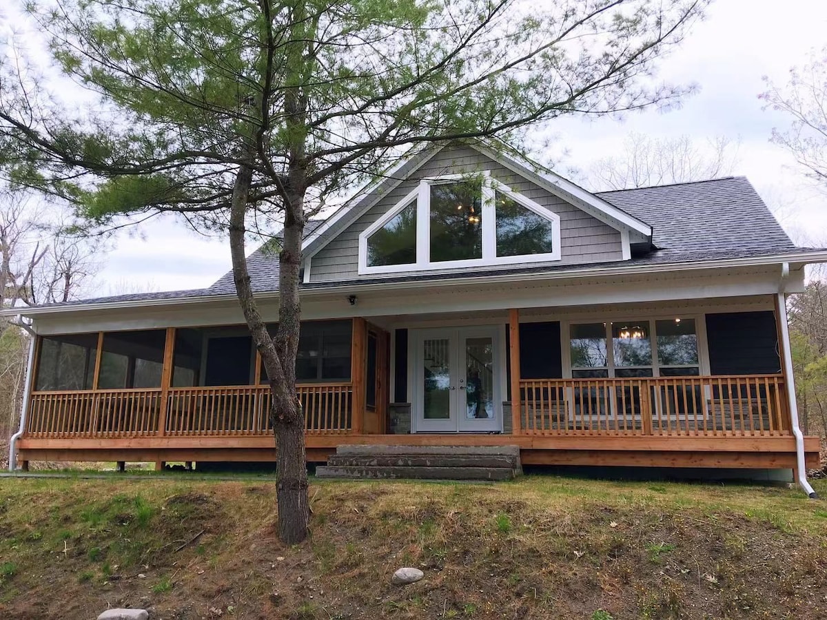 Crooked Bay Ski Winter Lakeview Family Cottage