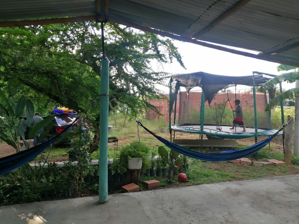 Alquilo Casa-Finca vacacional con piscina Guamo