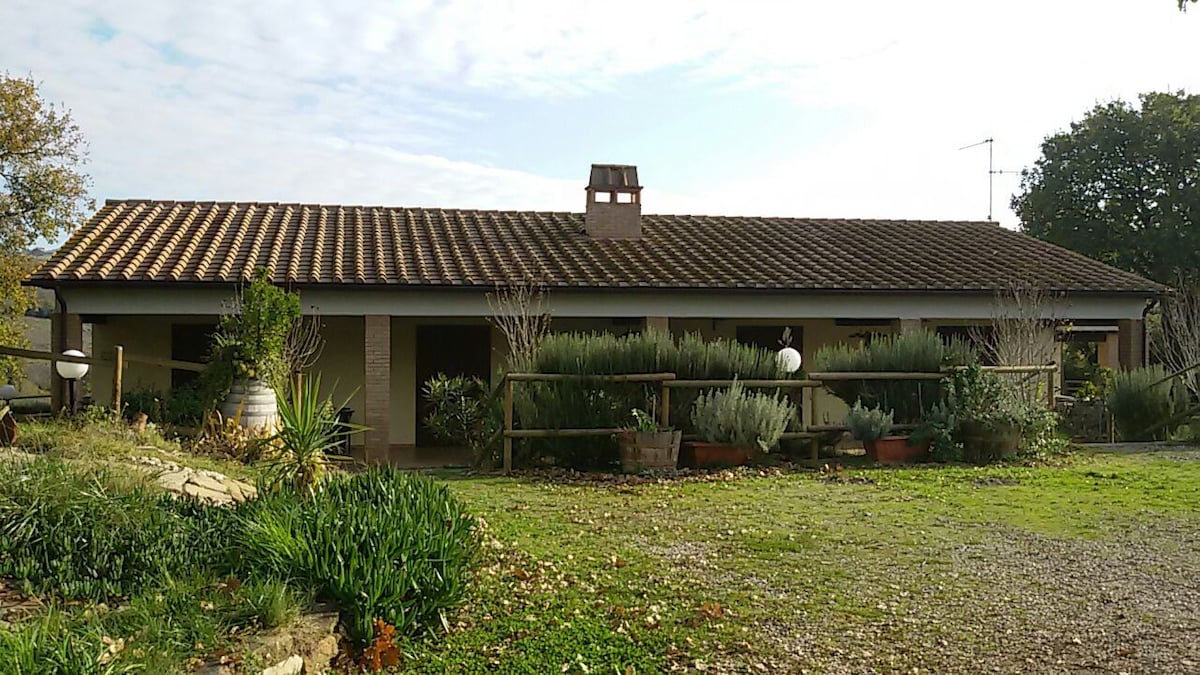 Indipendent Country House "La Mula"