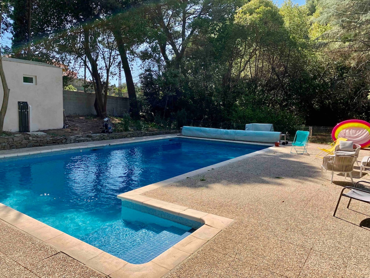 Chambre à 10 min des plages avec piscine