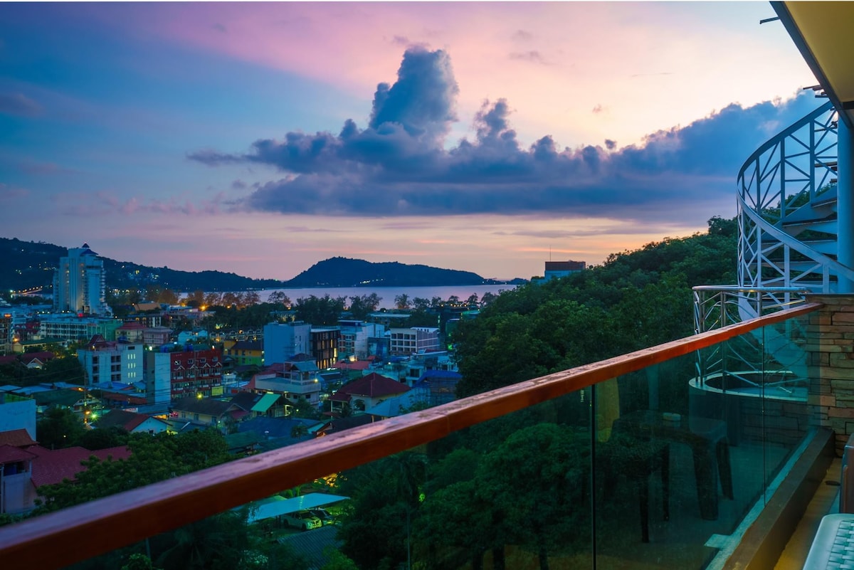 普吉岛CONDO - 2间卧室，可欣赏海景的开放式阳台