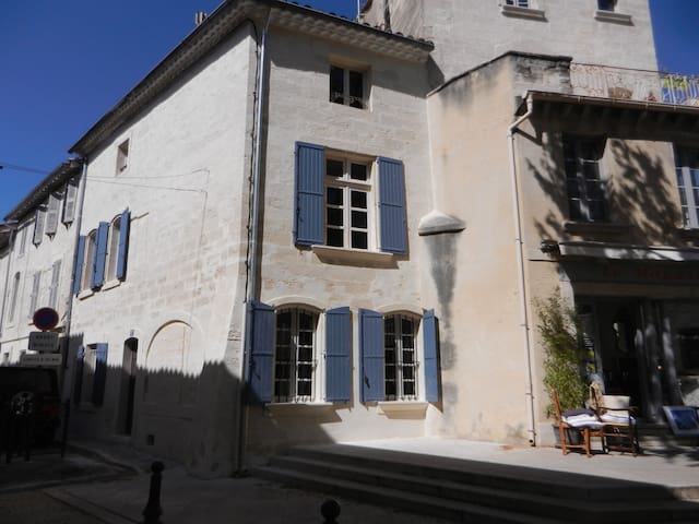 Villeneuve-lès-Avignon的民宿