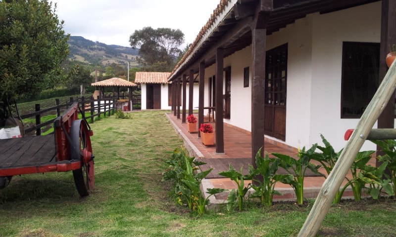 ESPECTACULAR FINCA EN SUBACHOQUE