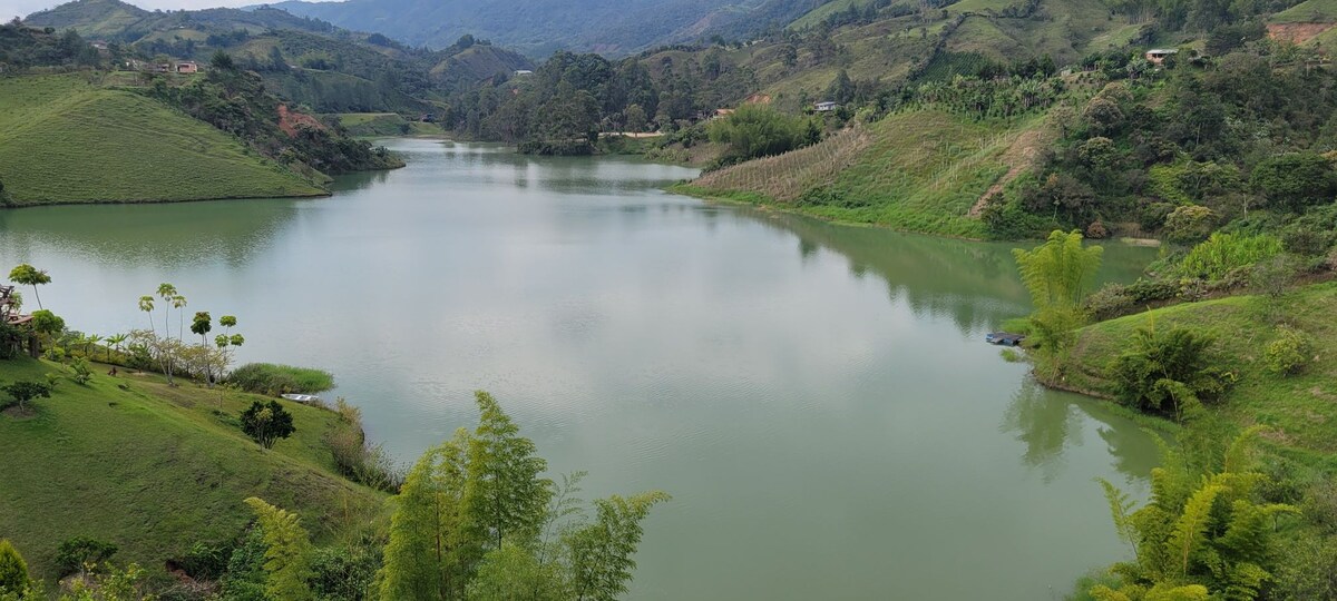 Finca El Peñol Dam