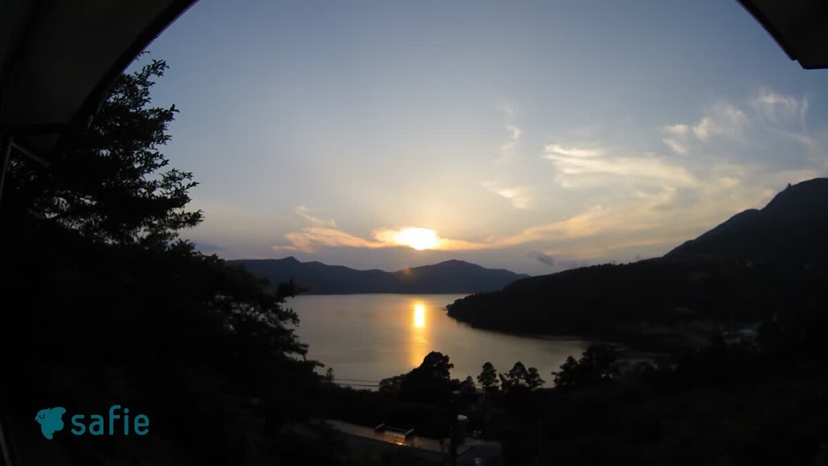 箱根俯瞰芦之湖壮丽景色的别墅(L)!