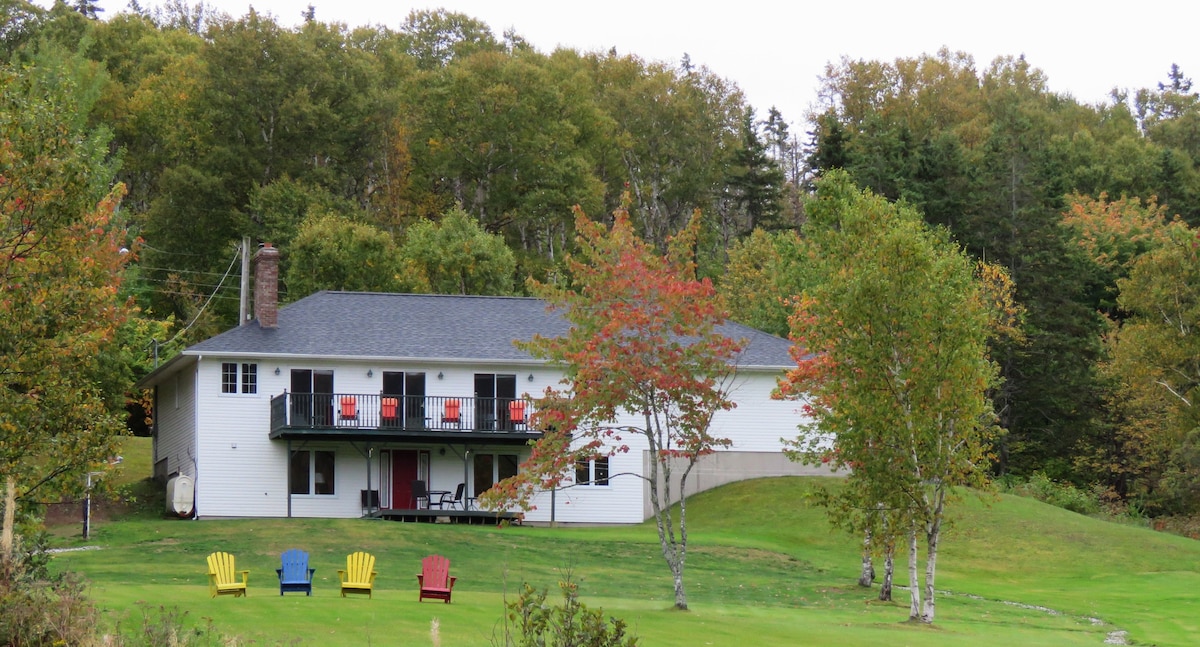 Bras D 'or Lakes风景优美的湖滨公寓