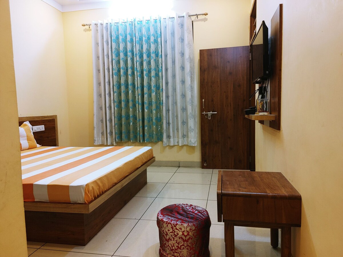 Two bedrooms wth attached Washrooms