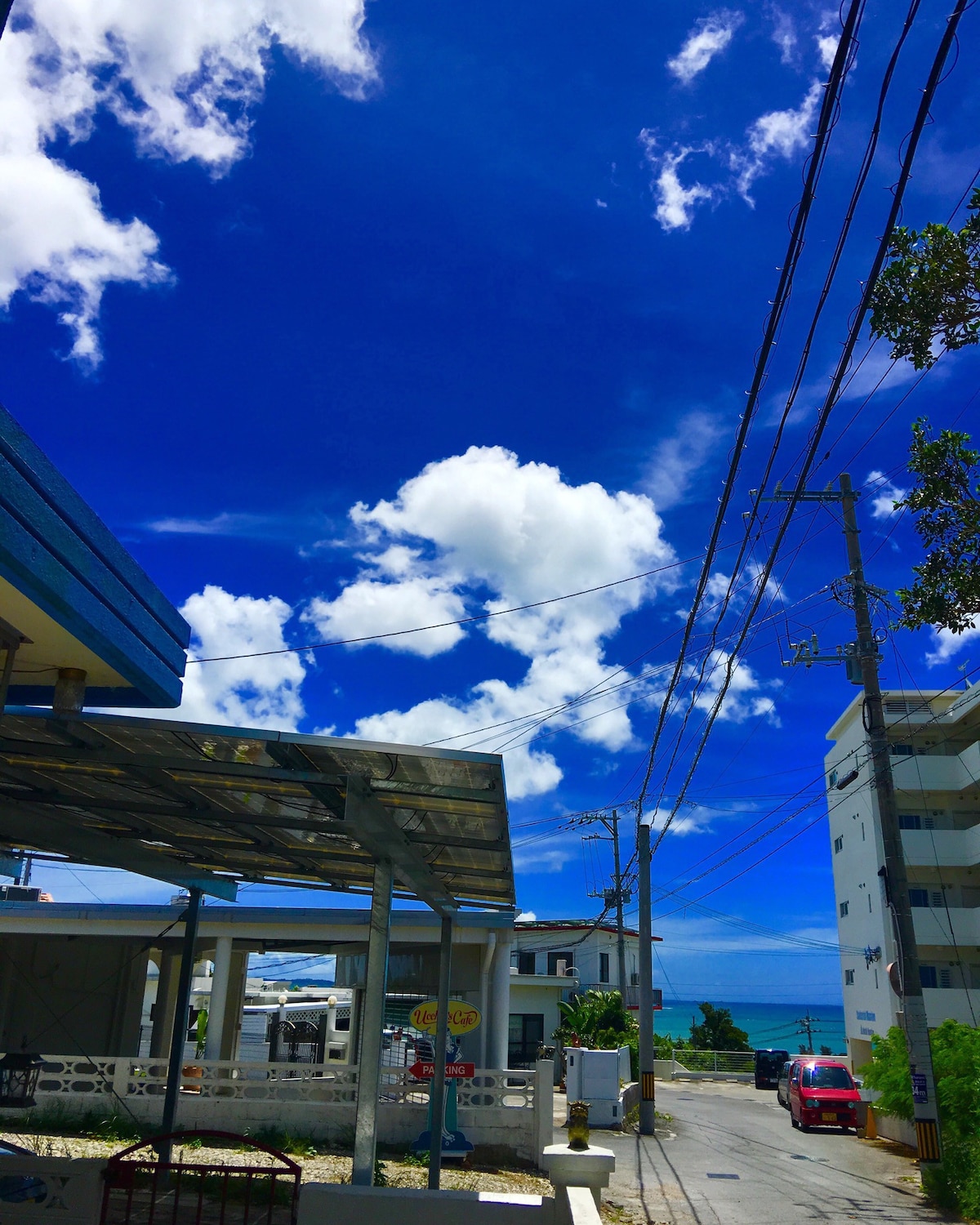 ucchee 's cafe and Okinawa MOON