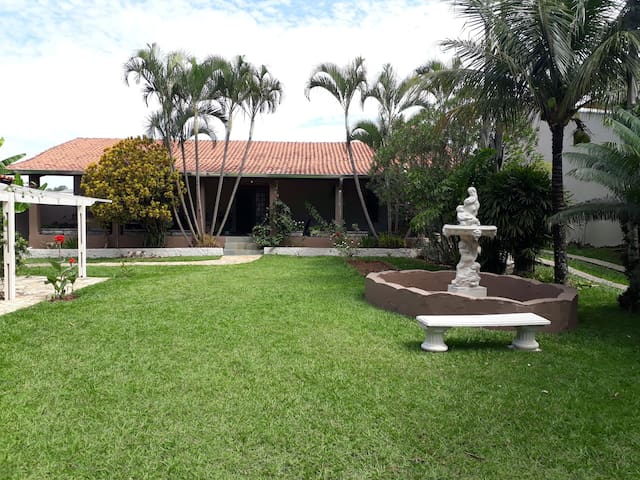Garden Conceição (Sousas)的民宿