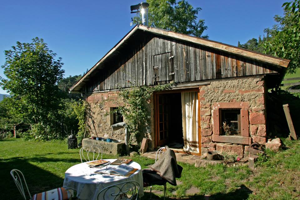 LES FERMES DE PINPIN A LABAROCHE - SMALL FARMHOUSE