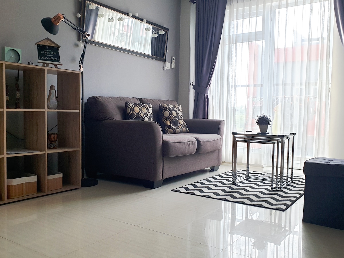 BALIKPAPAN BRIGHT & HOMEY 2 BR 公寓