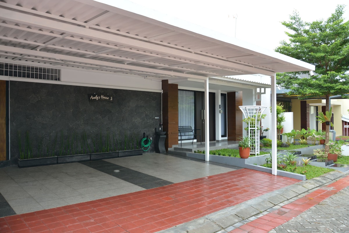 Audy 's House 3 Jl. Godean Km. 7 no A3A