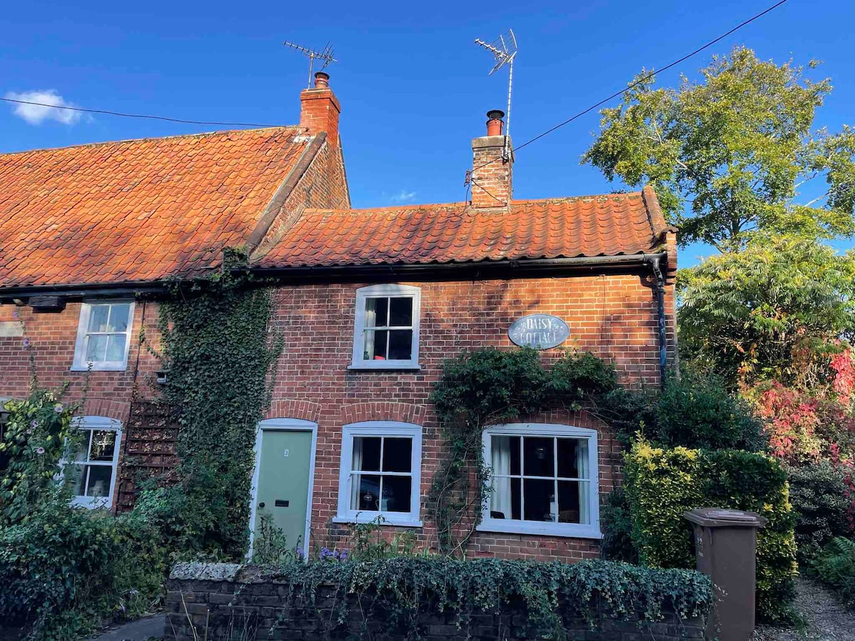 Daisy Cottage … discover Suffolk