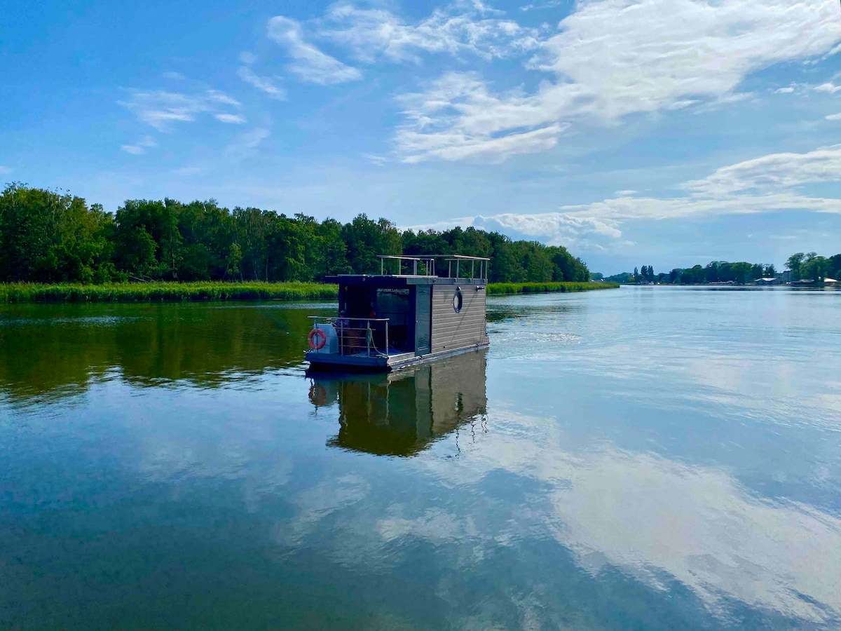 Houseboat Julietta