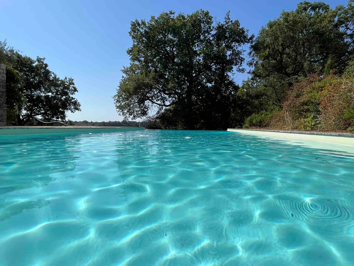 田园诗般的16 c别墅， 360度景观和大型游泳池- 8人