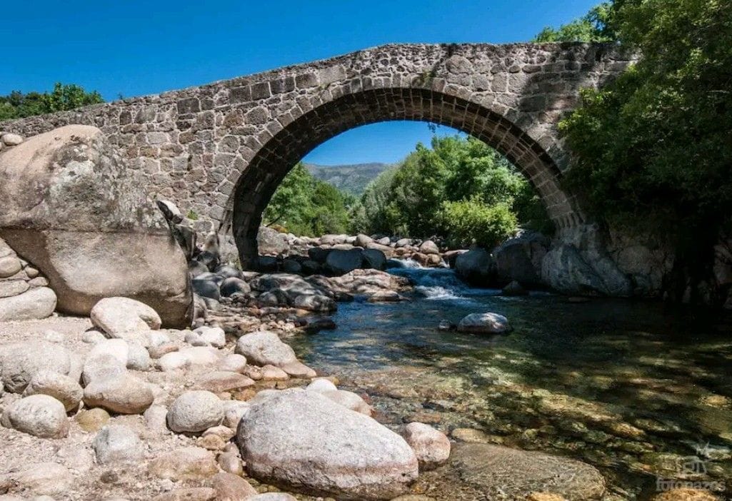 Agradable casa de campo, Garganta de Cuartos.