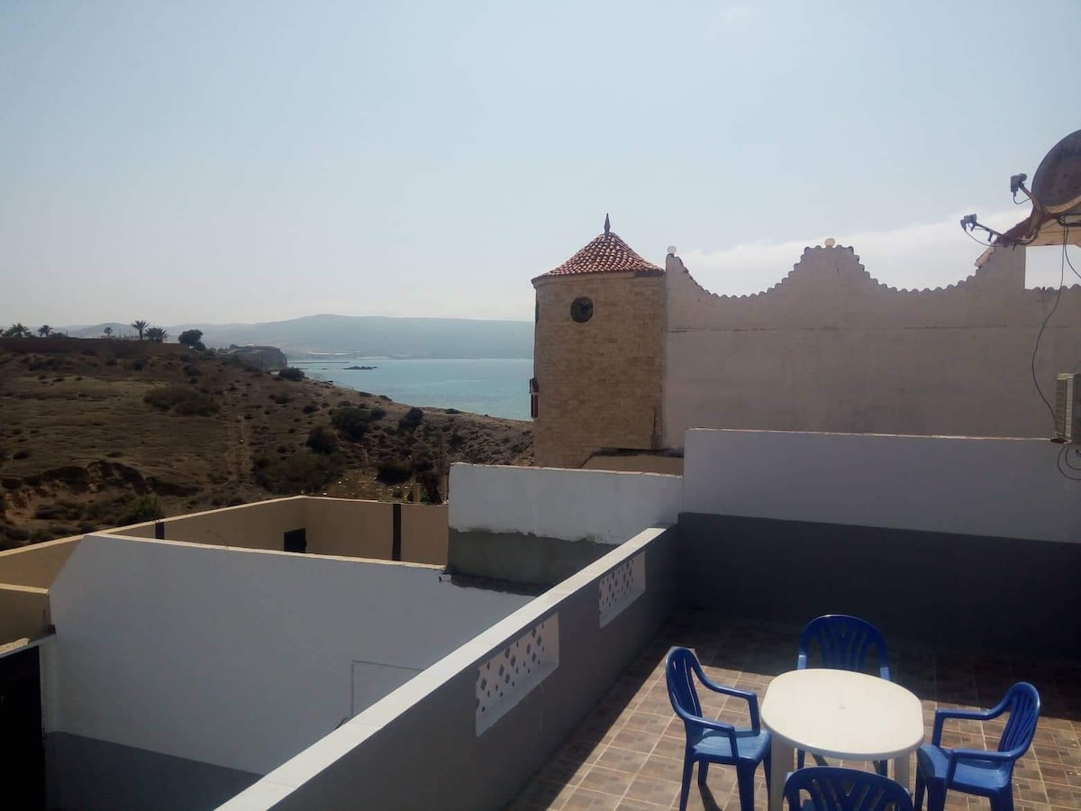 Villa à 100 m de la mer, A Bousfar plage Oran