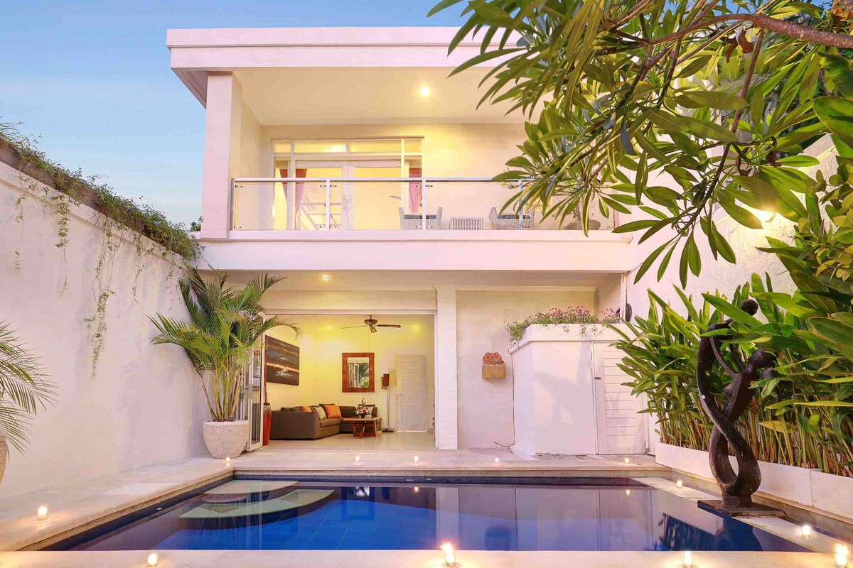 拉马克别墅（ Villa Lamac ） ，一栋靠近66海滩的2卧室别墅。