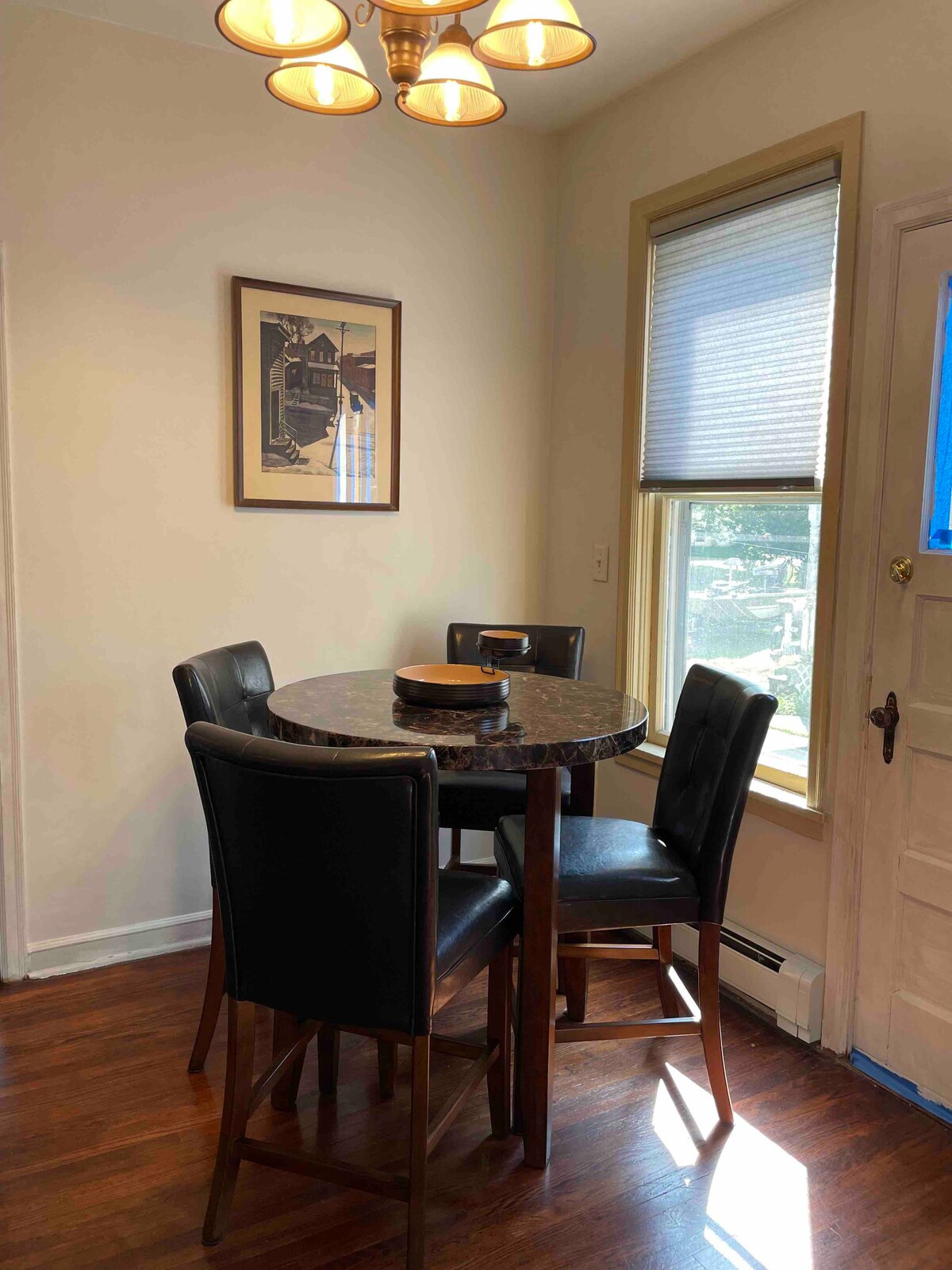 *Wild Rice 1 Bedroom-Historic DT Adjacent*