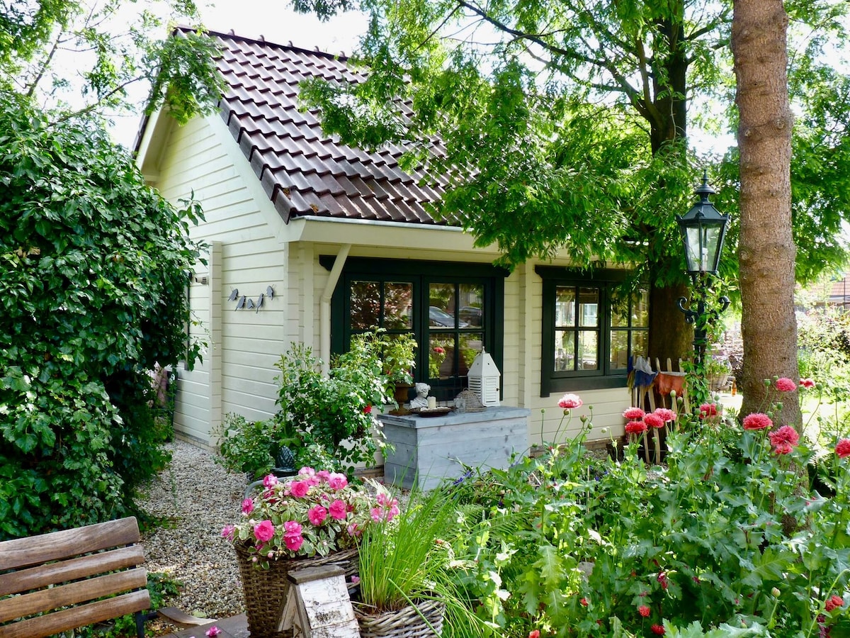 天然舒适的小屋、壁炉、花园、2辆自行车