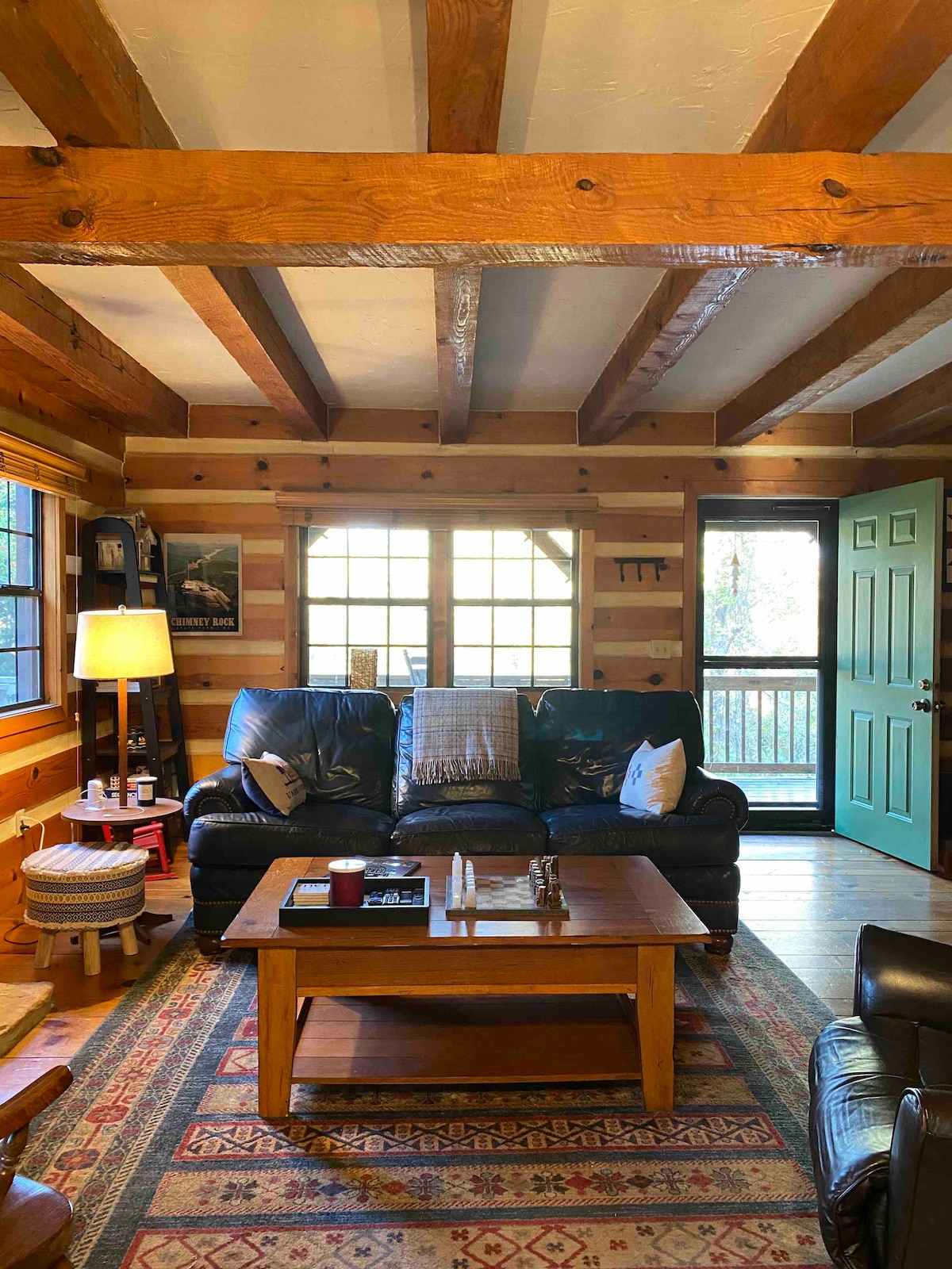 Charming Tryon log cabin.  Great location!
