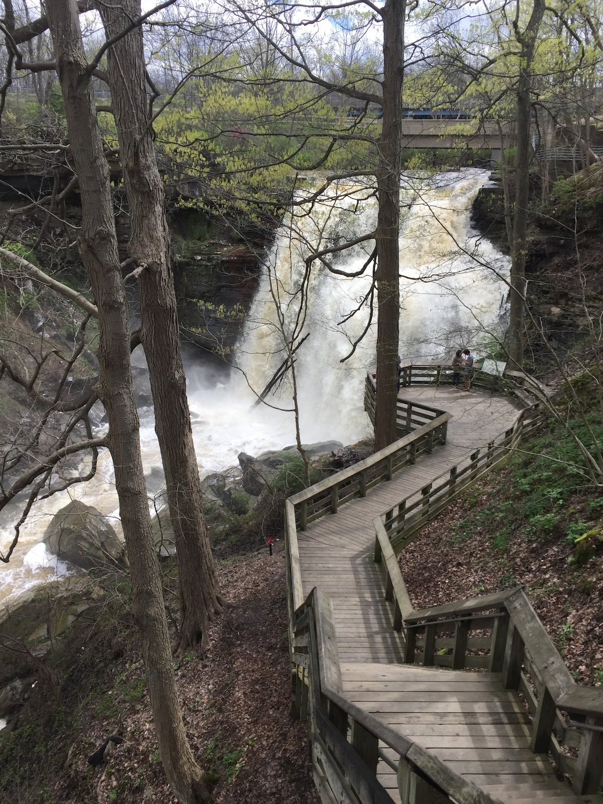 位于CVNP的农场宾馆，靠近Brandywine Falls