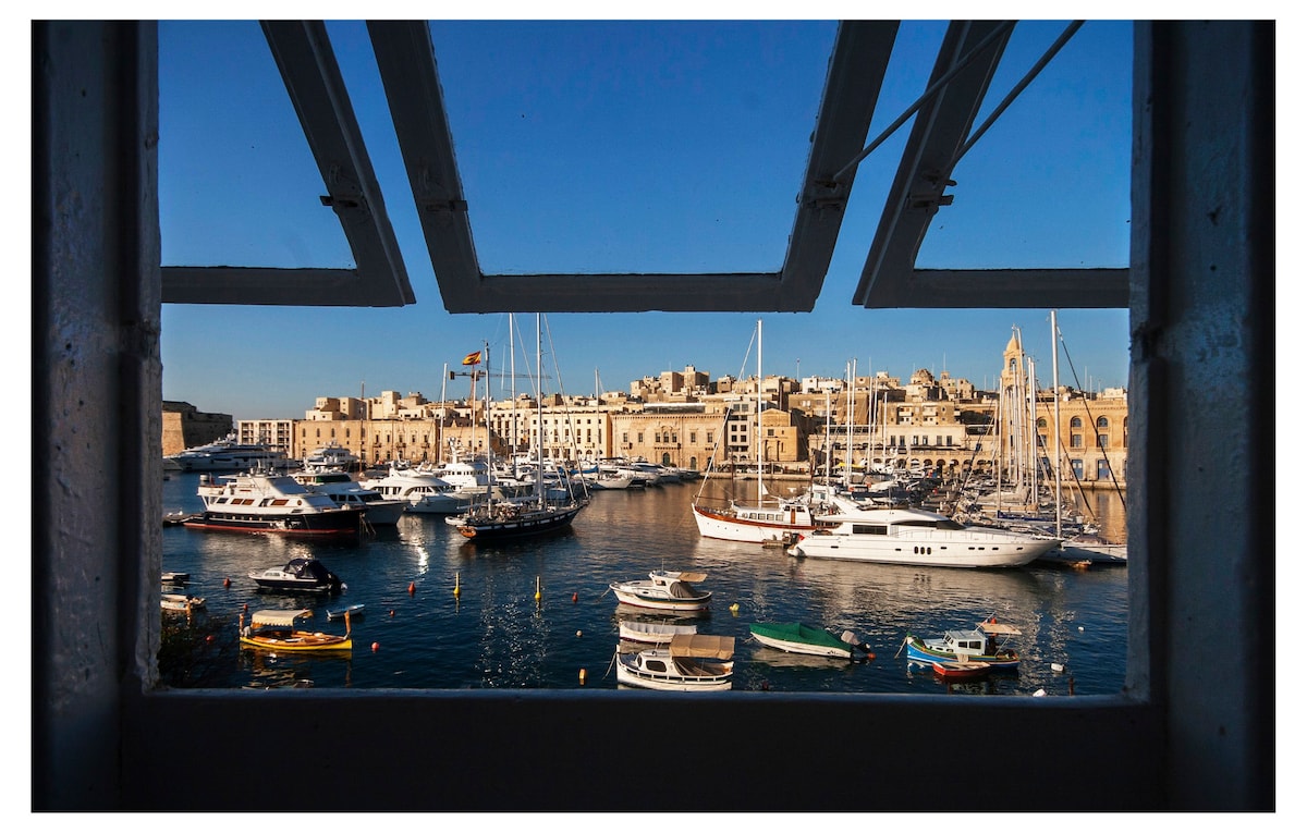 The-BEST-SEA-VIEW 3 'ferrytoValletta