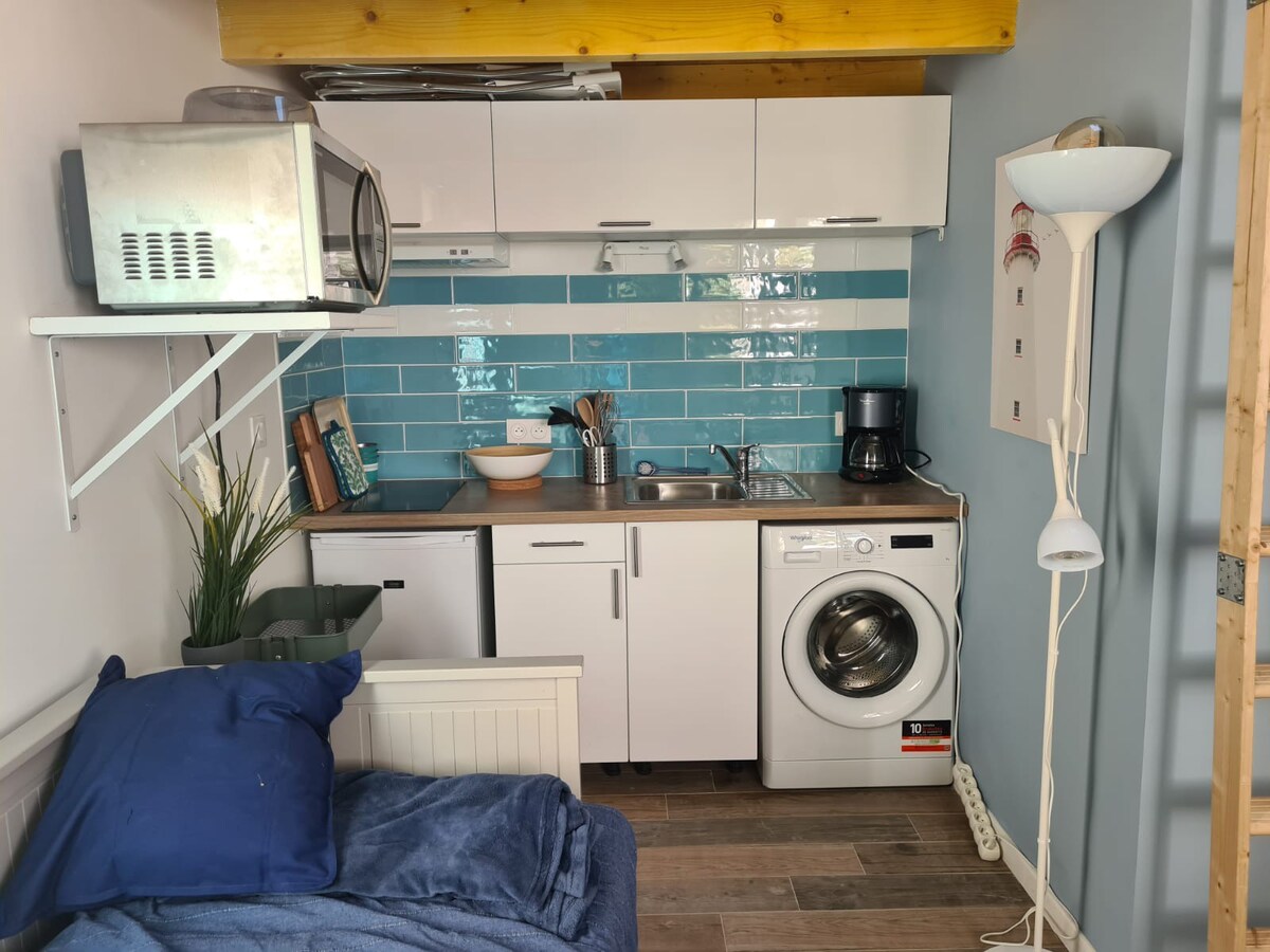 旧洗衣房改造成迷人的单间公寓