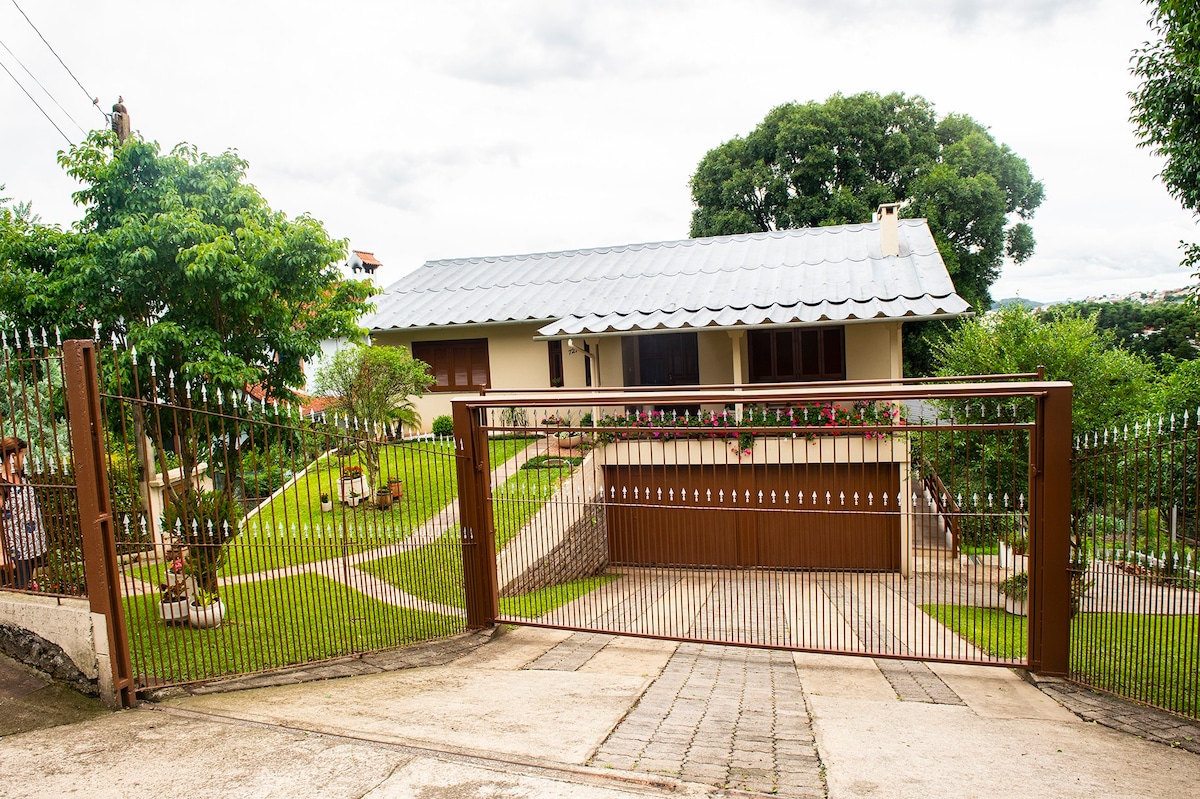 Cozy House in Bento Gonçalves - RS