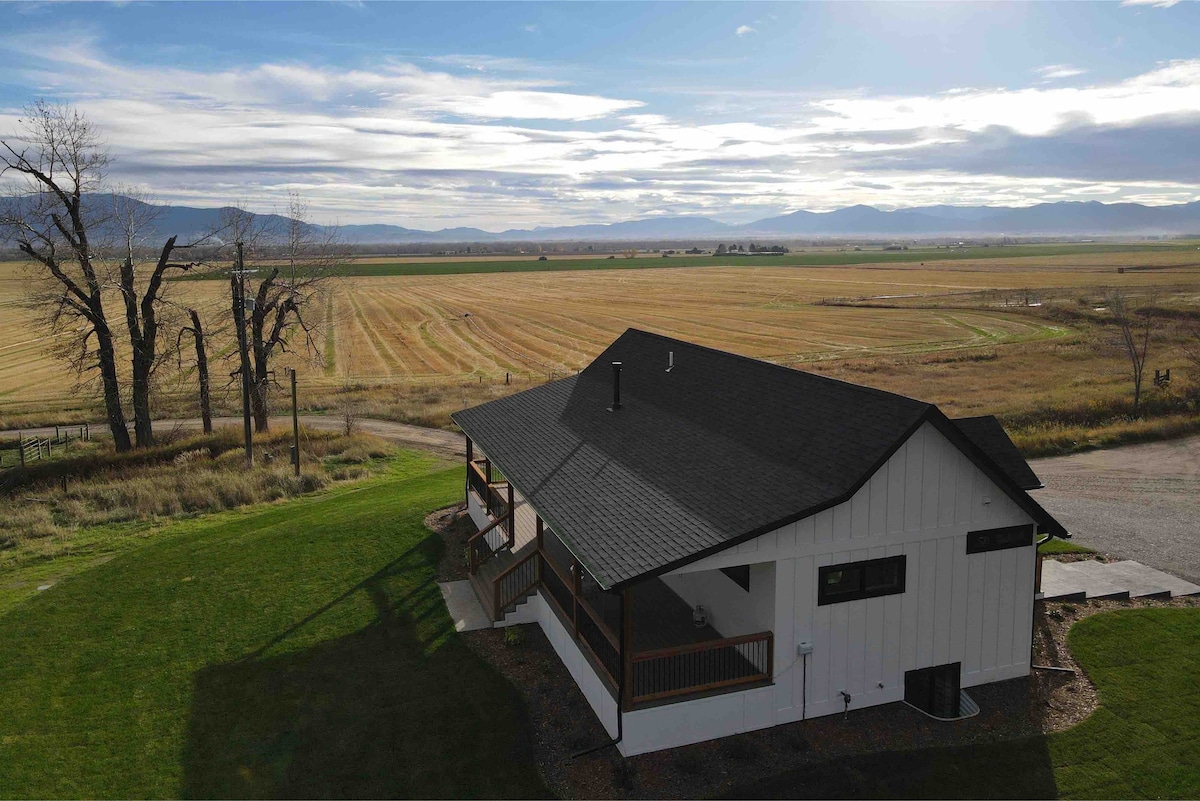 Modern Farmhouse with Mountain Views