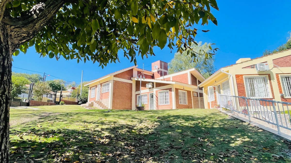 CASA en Balneario c/pileta cerca del Centro