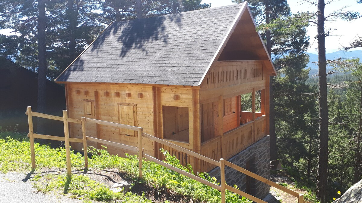 Chalet en bois à proximité de la station