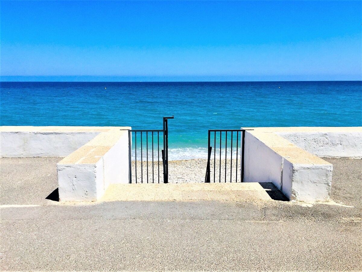 La Casita del Negret -通往海滩的私人通道