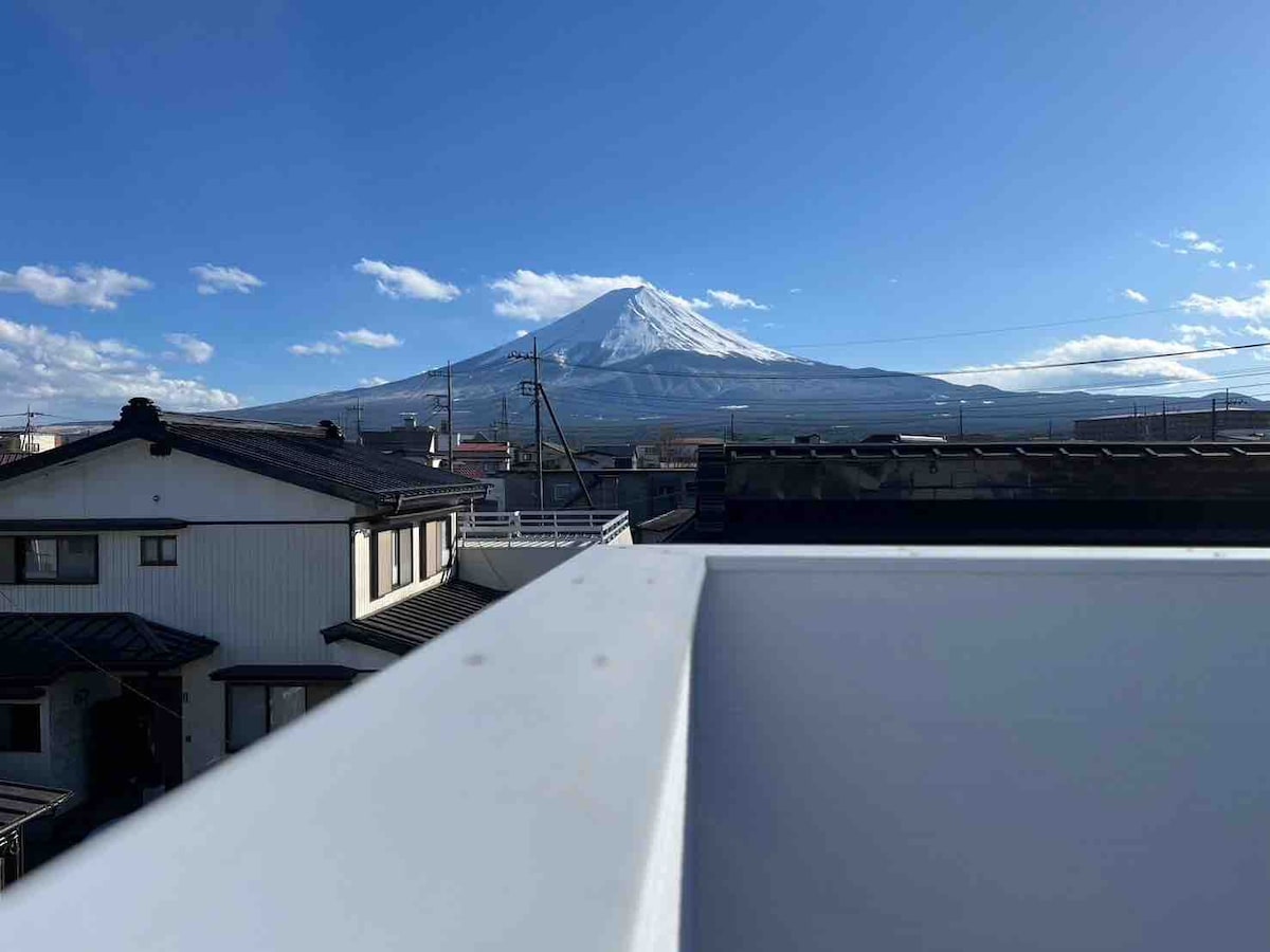 (NEW)屋上で富士山と河口湖を満喫！