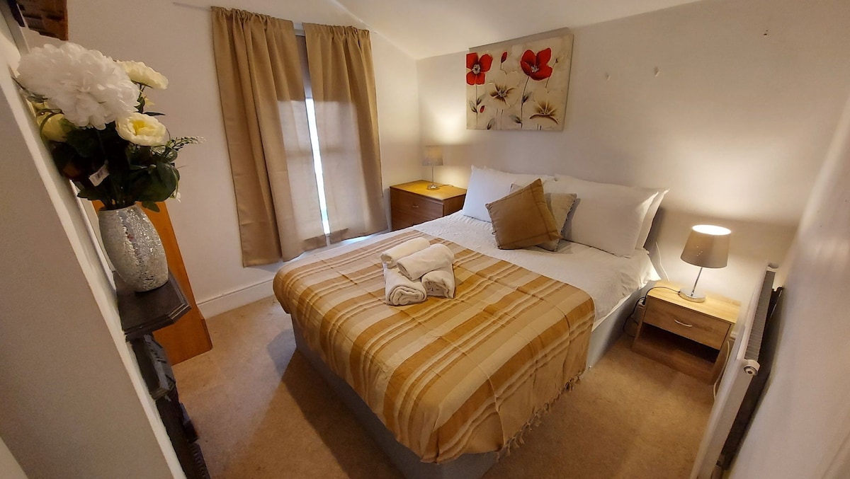 Cosy Haven- 5Bed In Medway Kent-Ideal 4 long Stays
