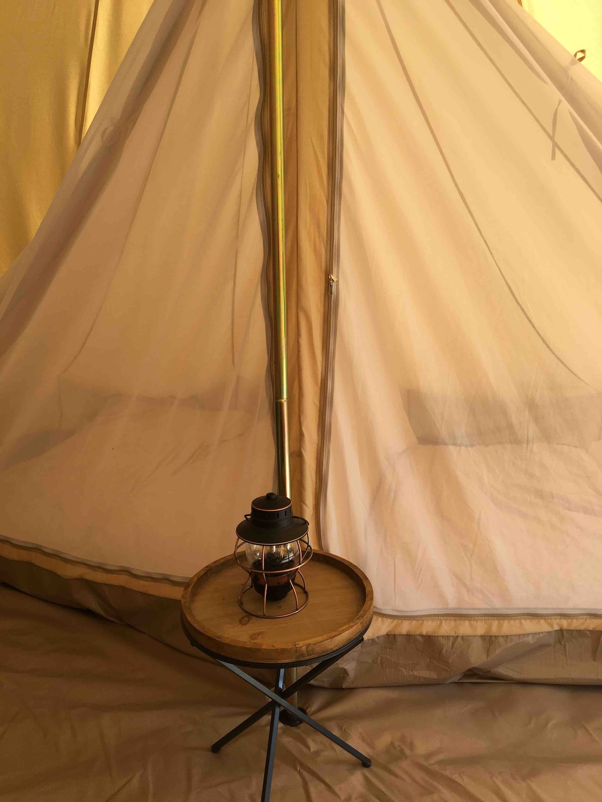 未受污染的舒适波西米亚帐篷