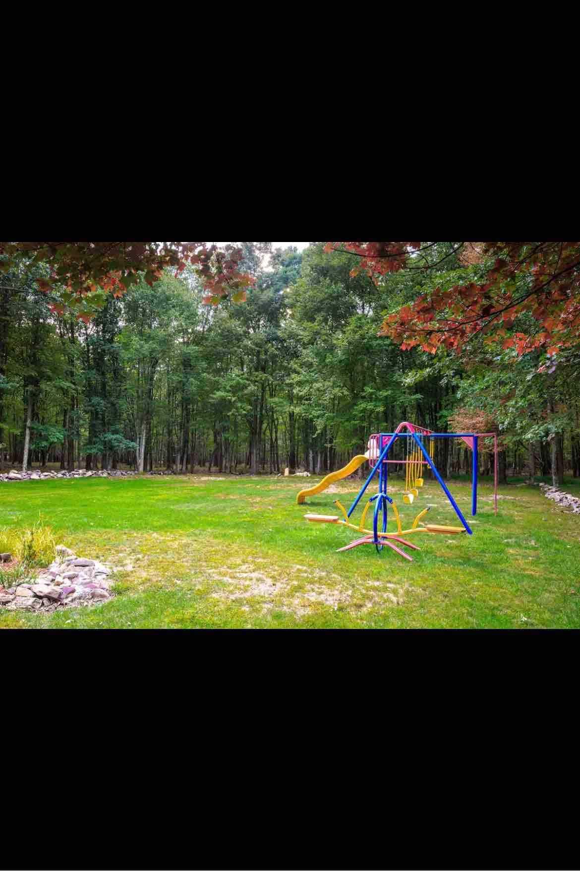 Little Woodsy Lodge Poconos ski/hot tub/lake