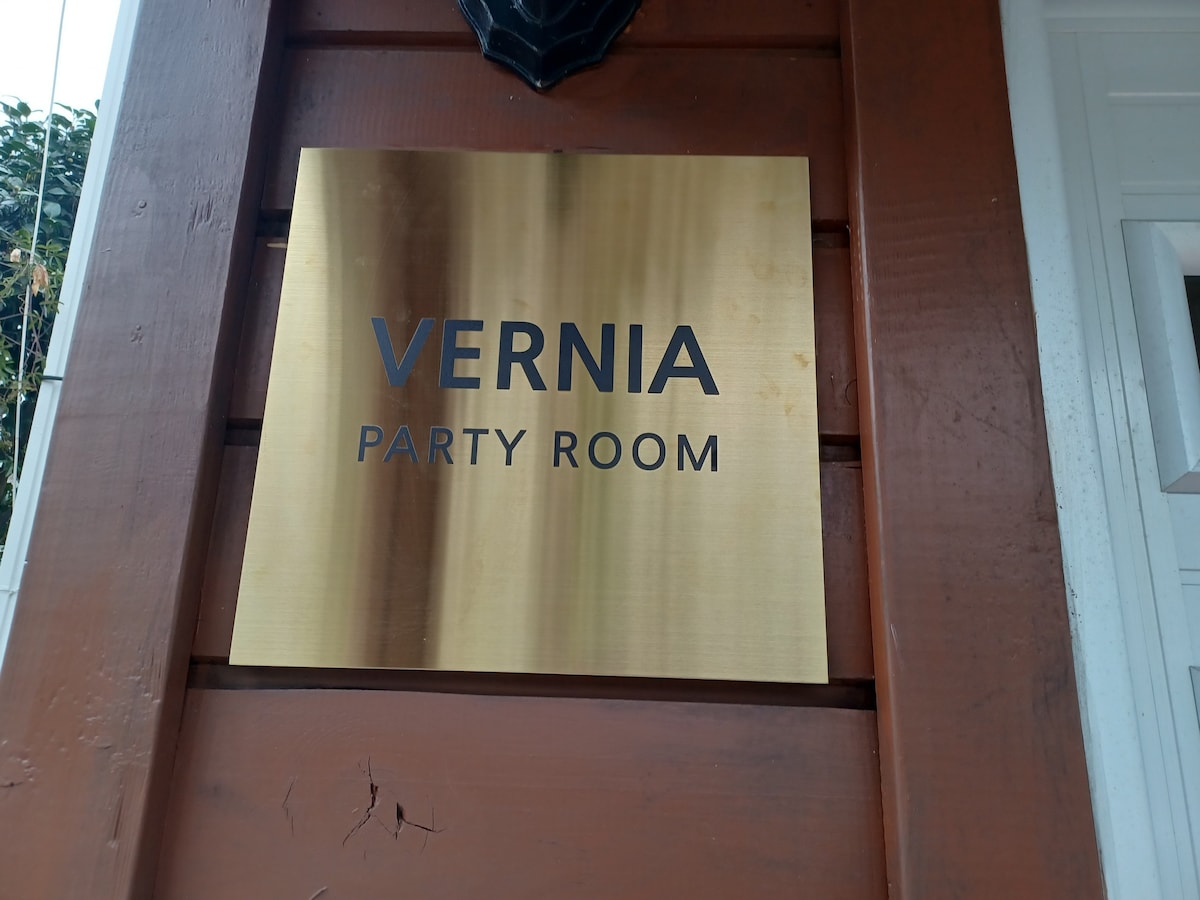Vernia Party 5卧室别墅