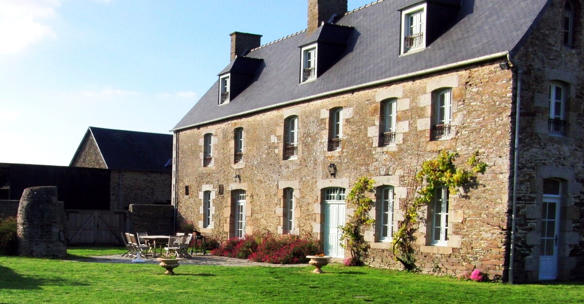 Gîte de 13 personnes au pied du Mont Saint Michel