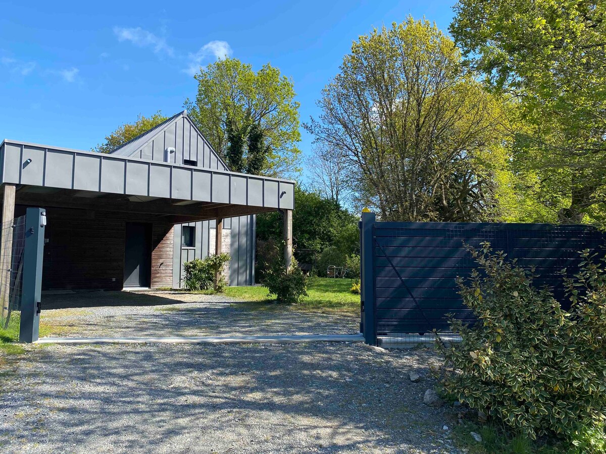 Les 3 Chênes Maison en zinc style loft avec jardin