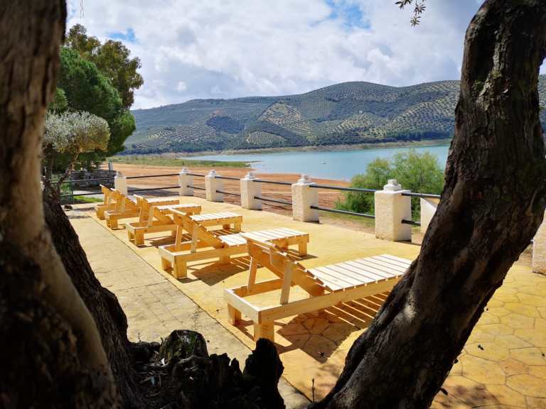 Casa Rural Lago Andalucía ，海滩上的绿洲