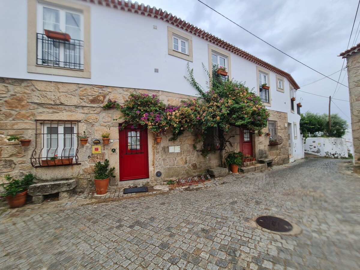葡萄牙和西班牙之间的乡村住宅。